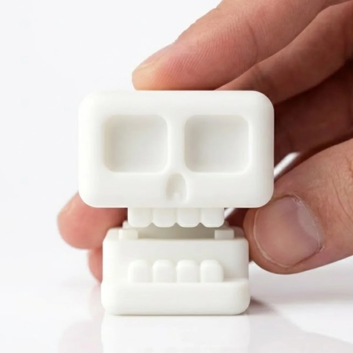 Skull Clicker Fidget Toy, Mini Pocket-Size Stress Relief Clicker for Focus & Anxiety, Smooth Pressing, Durable Material view 4