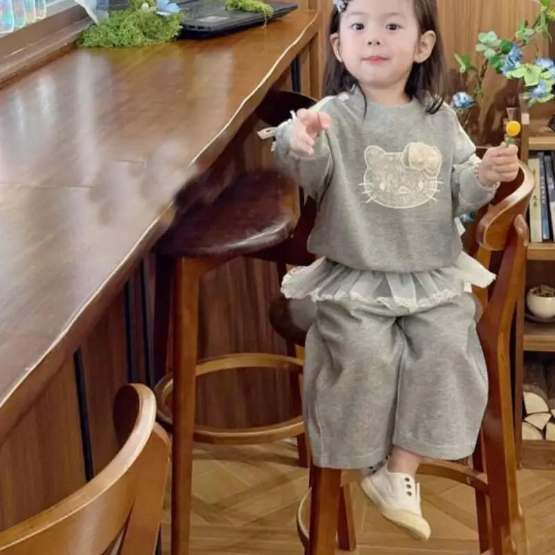 

Горячая новинка: Комплект одежды Sanrio для девочек – топ и брюки Hello Kitty Kawaii в стиле аниме. Весенне-осенний комплект из 2 предметов для школьниц.