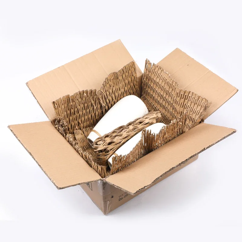 Paper cutting machine Environmental protection packaging Cardboard mesh strip Express packaging Buffer filling