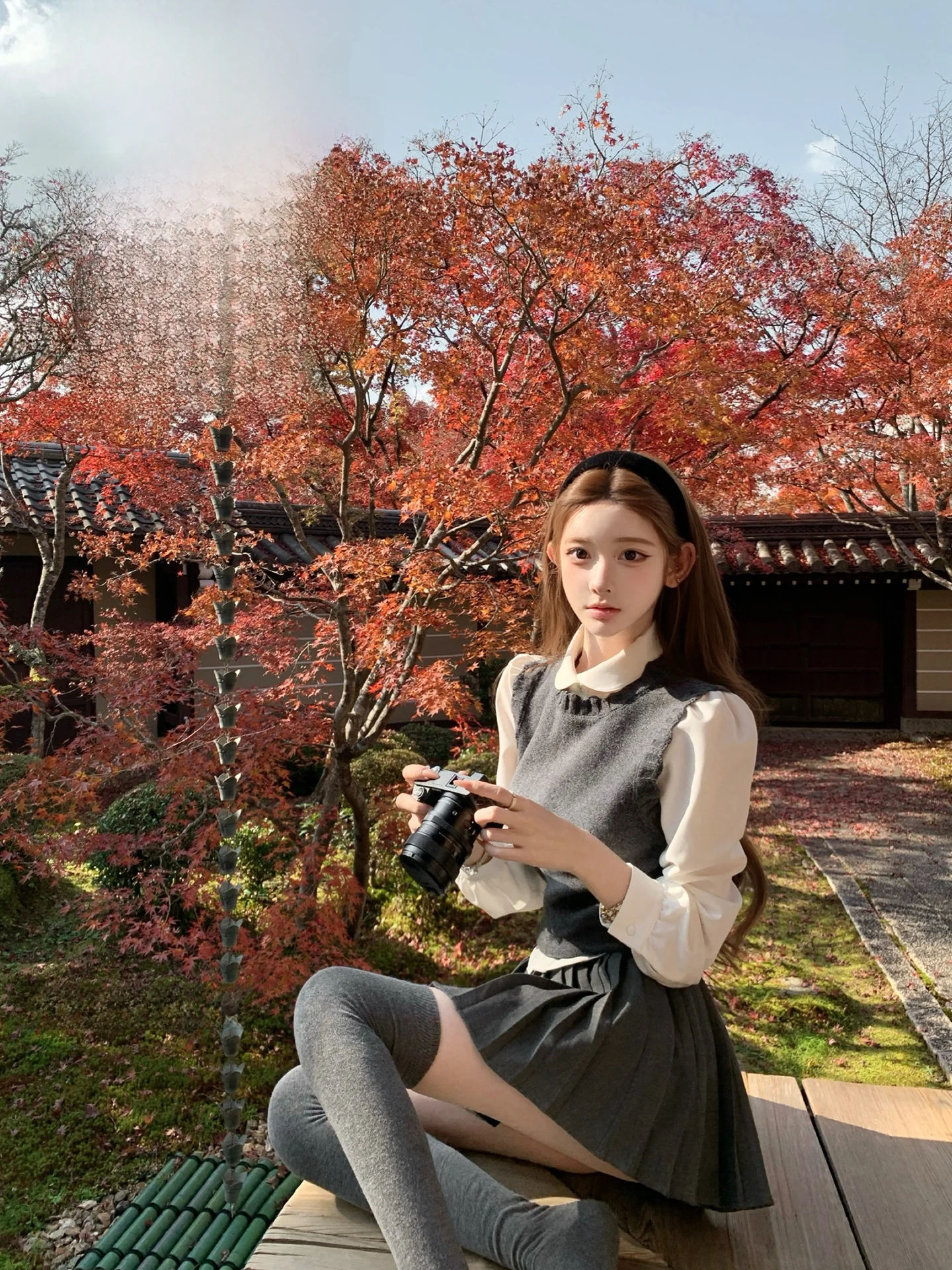 

Вязаный комплект из жилета и юбки Cleanfit: модный зимний женский ансамбль из шерстяной ткани с длинными рукавами для школы (дизайн «Цветочный узор»)