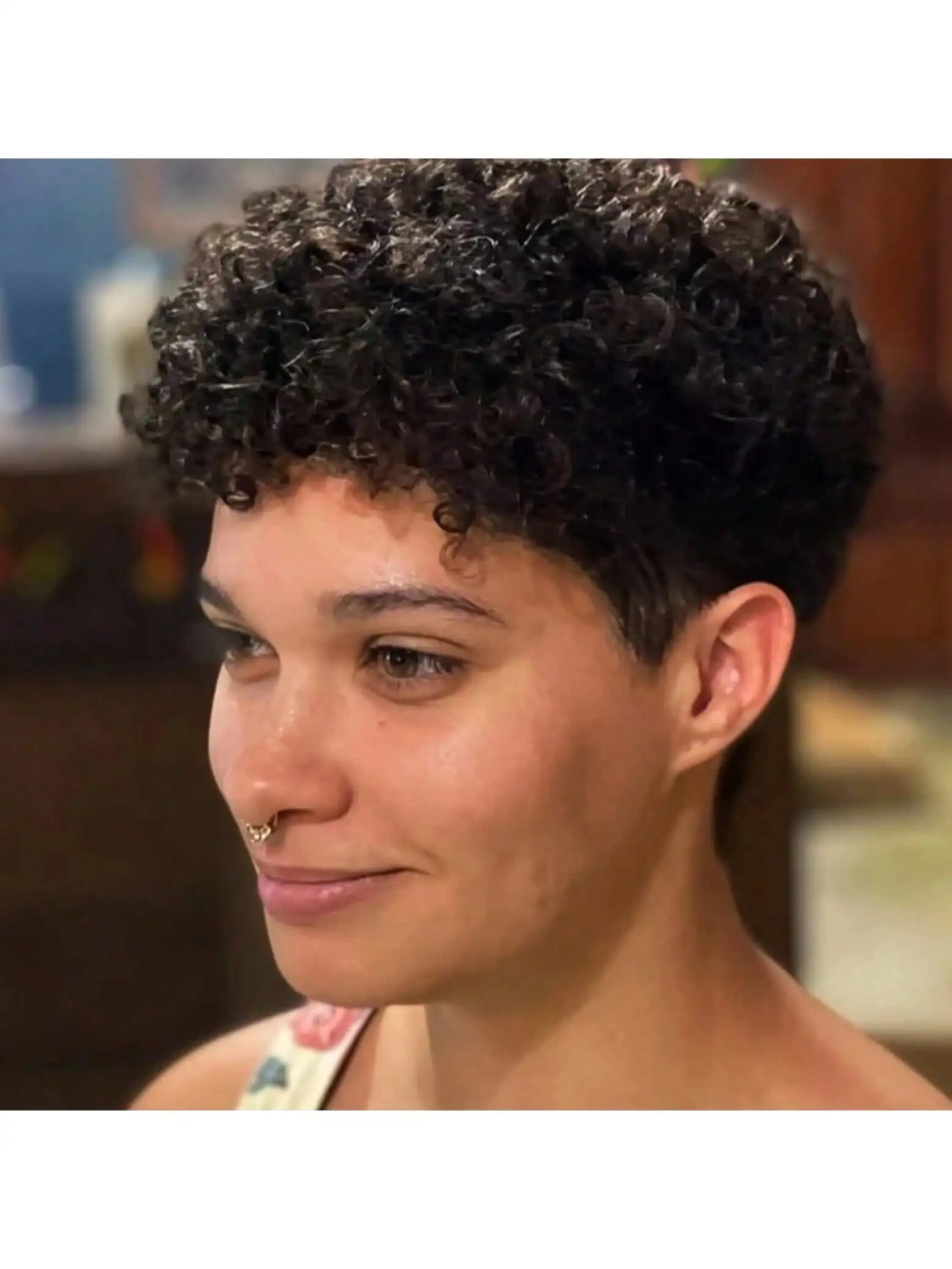 

Короткий парик-пикси, синтетический волнистый парик для женщин, черный парик, коричневый парик, красный парик, короткая стрижка с челкой, синтетический волнистый парик