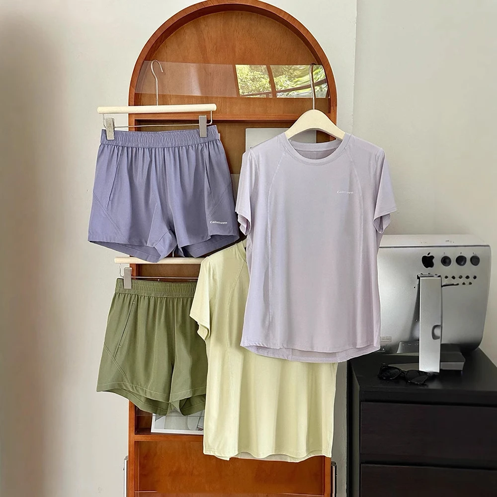 

Women's Summer Sun Protection Sports Set Quick Dry Lightweight Breathable O-neck Thin T-Shirt+Elastic Waist Running Shorts