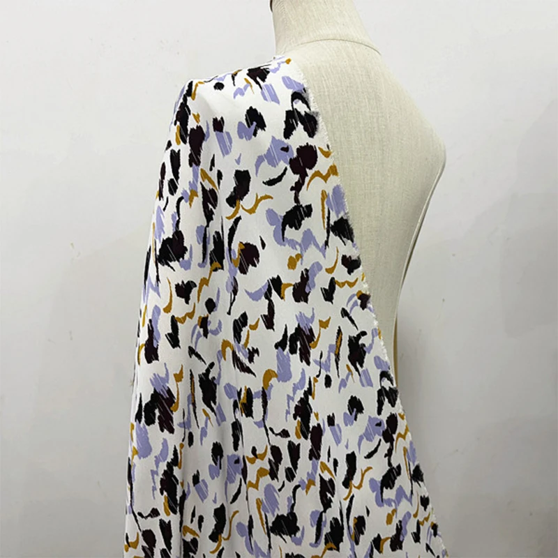 

1 meter 100% Mulberry Silk 18 momme Crepe Silk Fabric White abstract Printed 135cm 53" wide by the yard XL331