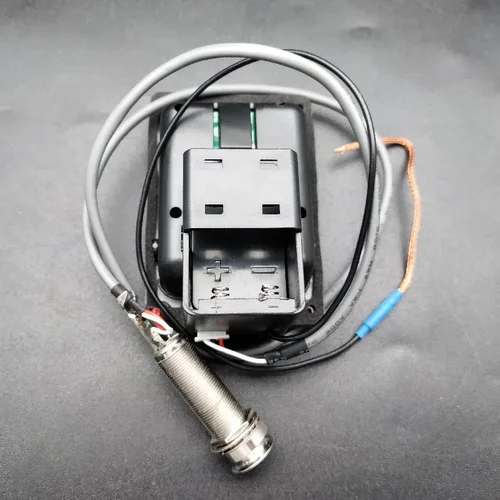 Imagen 2 del producto JOYO JE-307 EQ preamplificador de 5 bandas con pastilla afinadora para guitarra acústica con piezoeléctrico suave negro