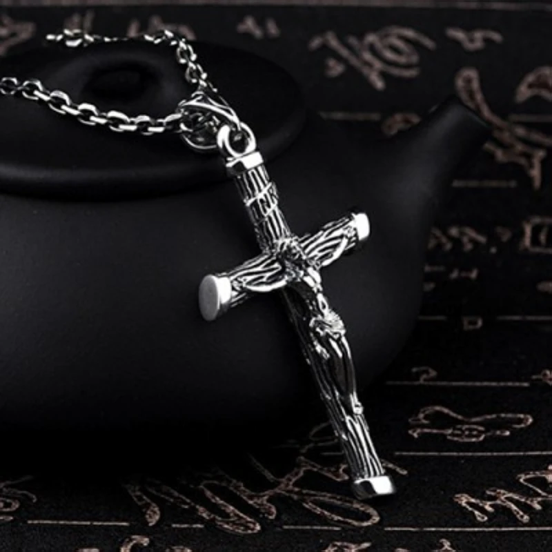 Personality Retro Fashion Income Cross Pendant Necklace Unisex Christian Jesus Jewelry Anniversary Birthday Party Religious Gift