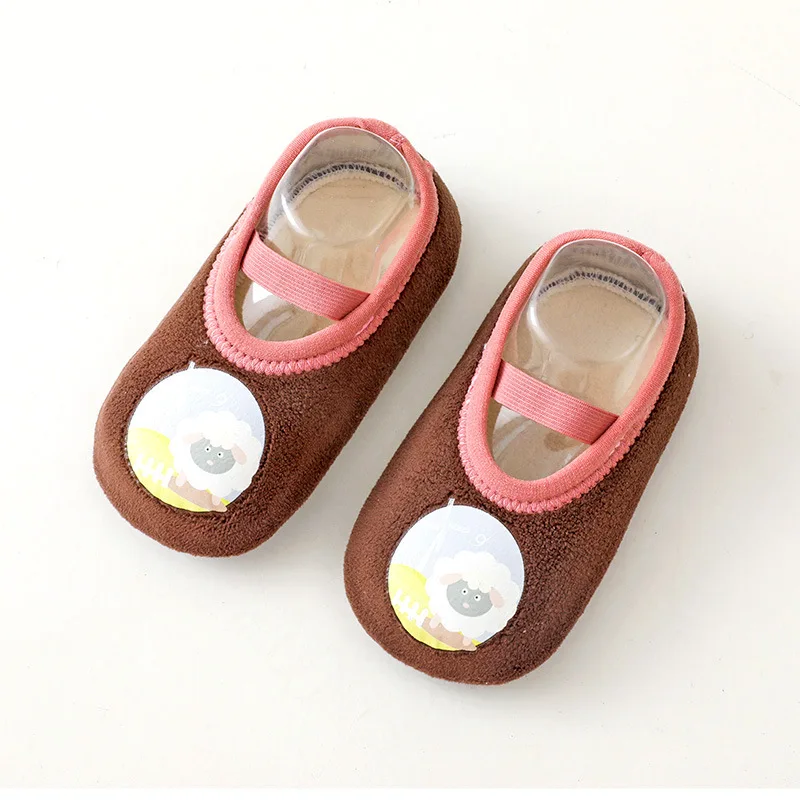 أحذية مشي للأطفال بعمر 0-3 سنوات أحذية أرضية مضادة للانزلاق أحذية أطفال للربيع والخريف والشتاء جوارب تعلم المشي