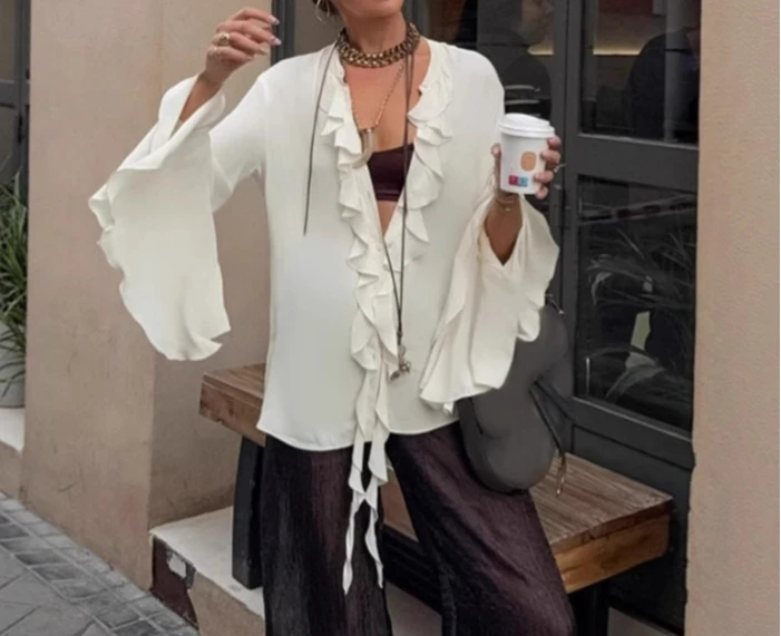 2025 Autumn Design Feeling Lotus Leaf Edge Loose Long Sleeved Shirt Apricot Fashionable Women's Chiffon Shirt