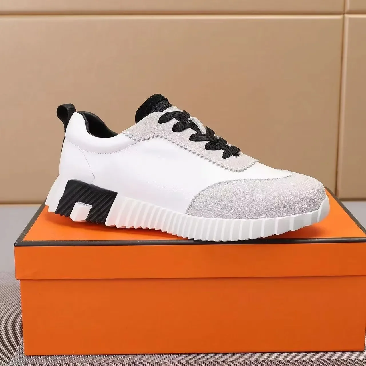 High-end Sneakers for Couples Designer Genuine Leather Shoes for Men High Quality Women's Shoes Gift Luxury Brand Men's Shoes