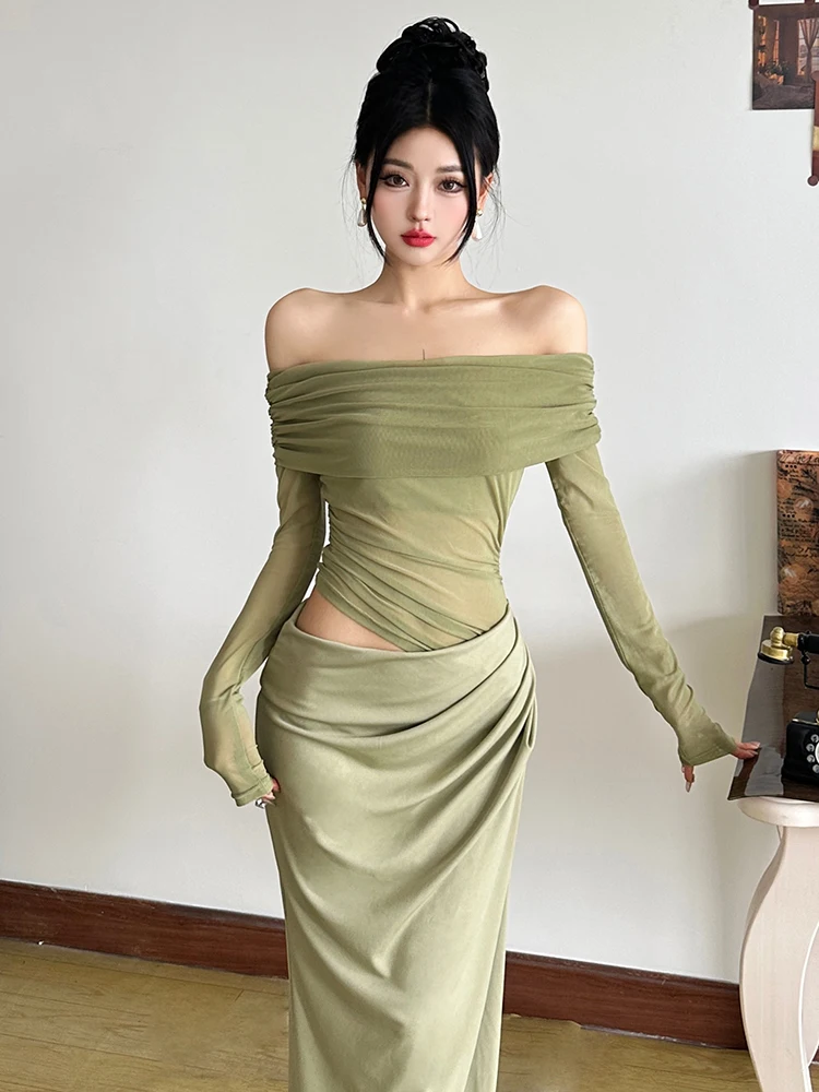 กระโปรงหนัง PU ปักลายดอกไม้ ดีไซน์เก๋ไก๋ ทรงเข้ารูป ช่วยพรางหุ่น  แบบไหล่เดียว จับจีบ  สำหรับผู้หญิง  เอวสูง  ยาว