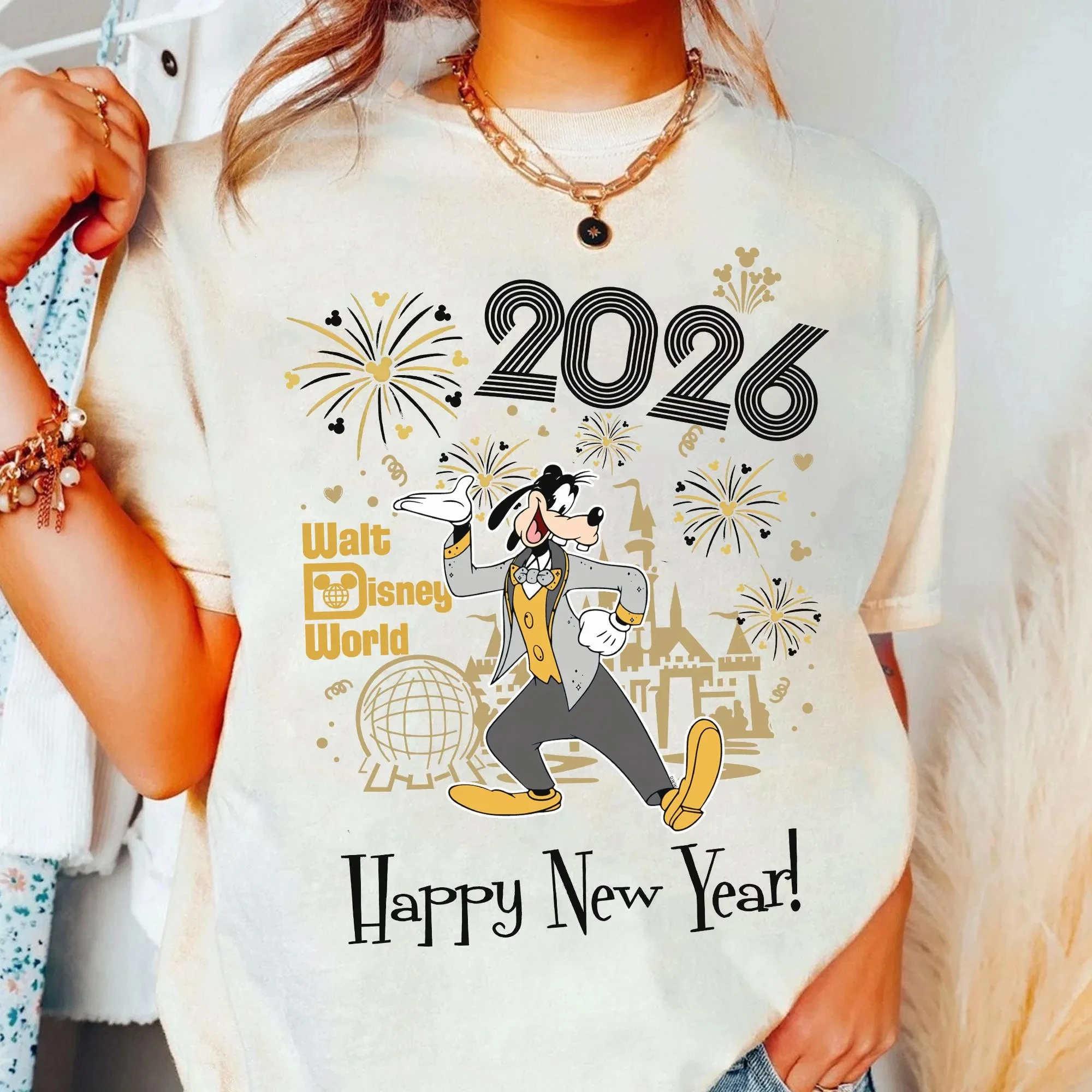 

Футболка Disney Mickey and Friends New Year Happy Fireworks 2026 Новогодний подарок для счастливой вечеринки Disney Mickey 2026 Новогодняя вечеринка