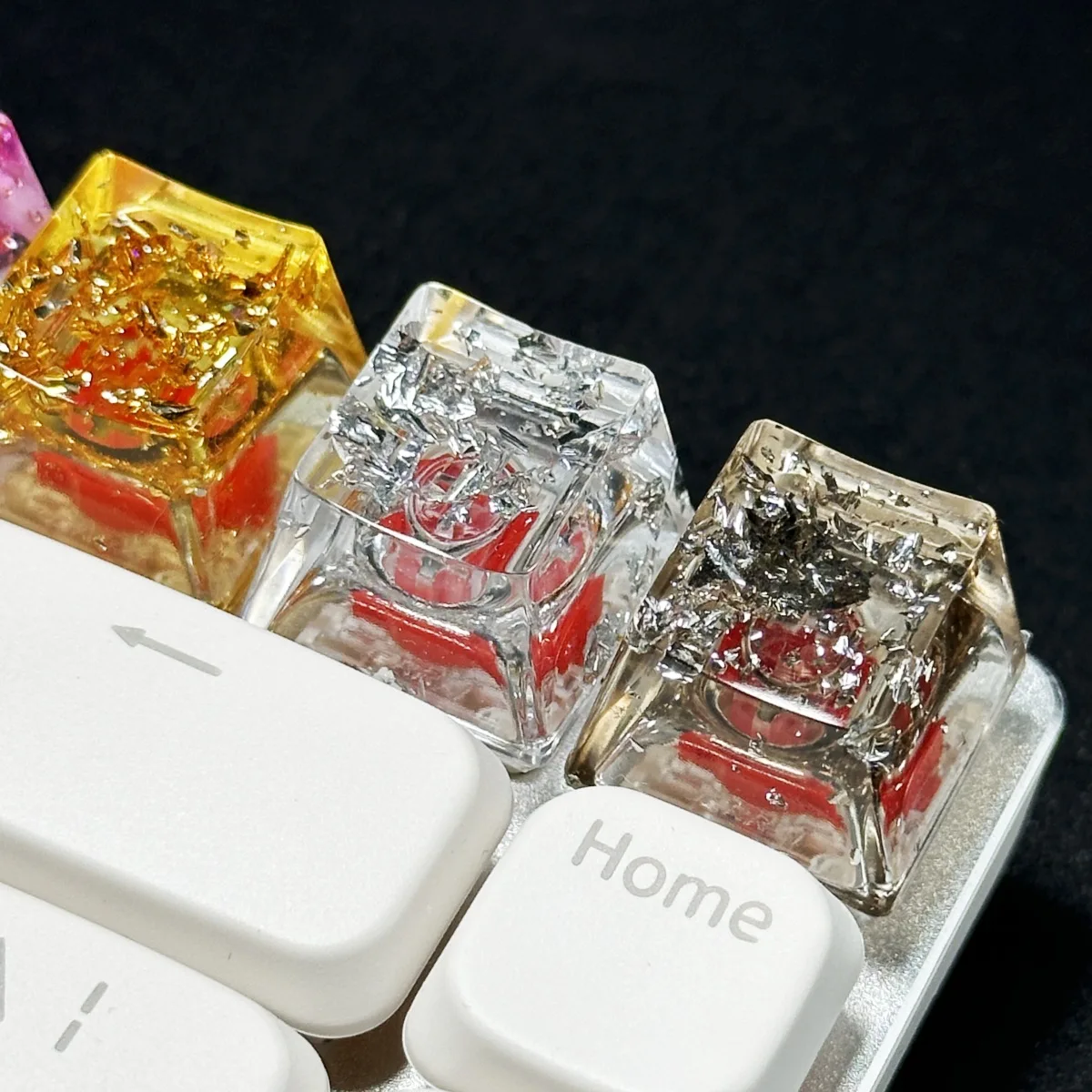 Handmade resin transparent light-transmitting crystal gold foil paper cross shaft mechanical keyboard keycap single