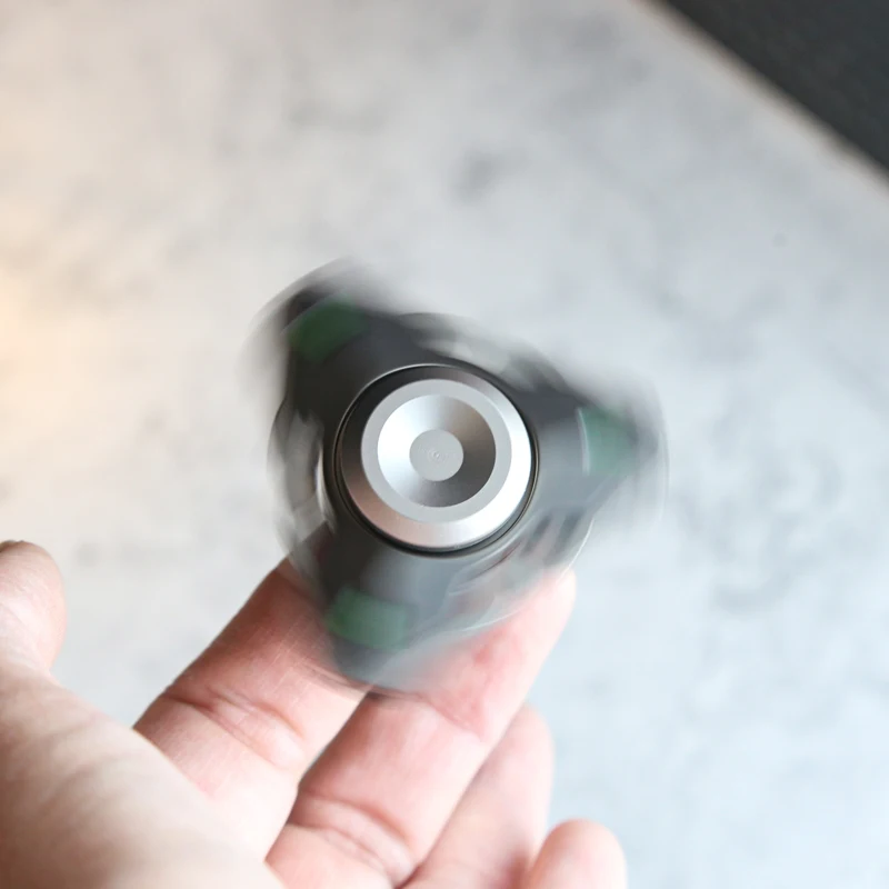 Toupies à armure ouverte, jouets Fidget Spinner, soulagement du Stress pour adultes, jouets de bureau, cadeau pour enfants et adultes