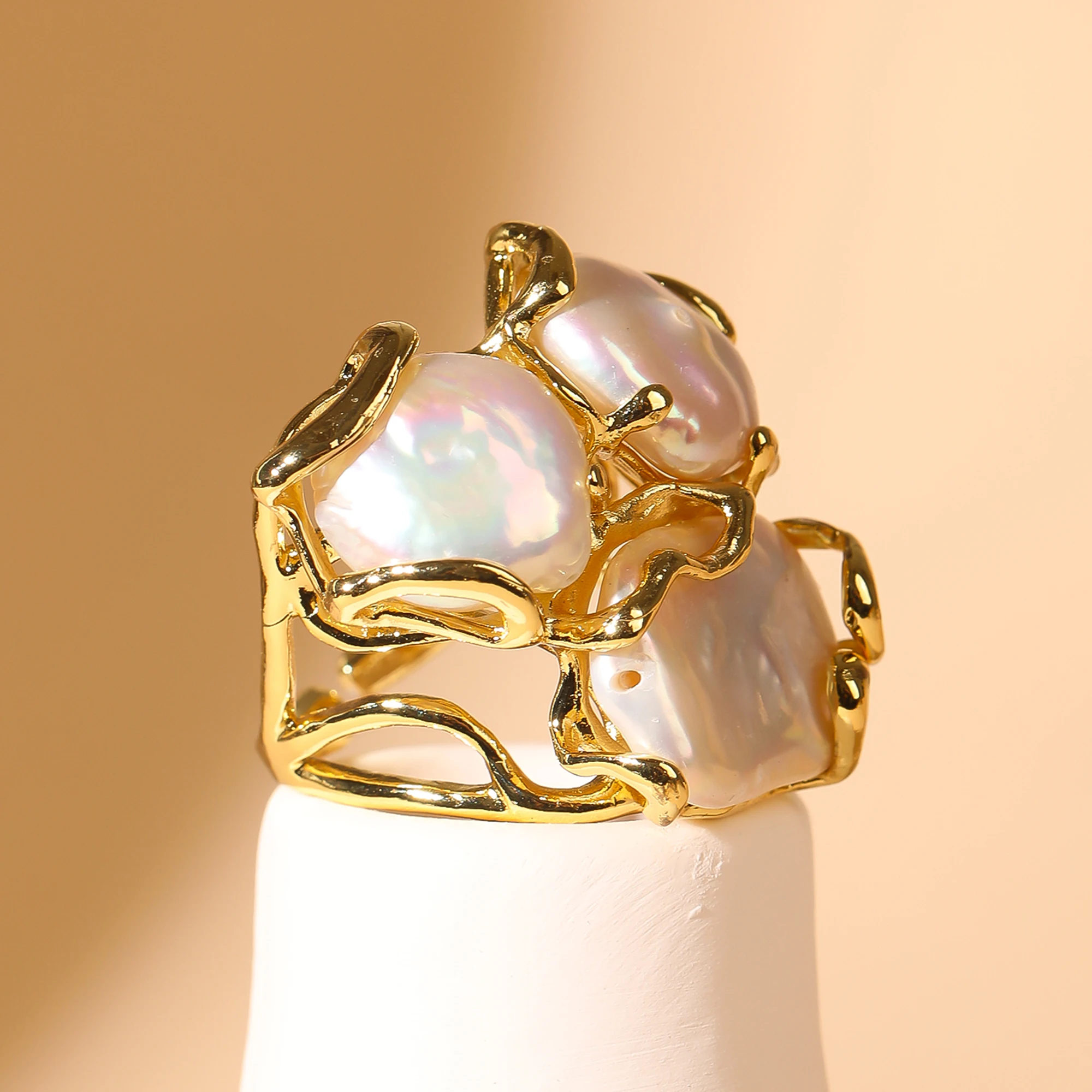 

Позолоченные кольца с тремя жемчугом, кольцо из натурального пресноводного жемчуга в стиле барокко, высокое качество для женщин, подарок на свадьбу, праздник, вечеринку