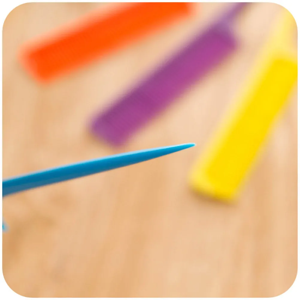 

5Pcs Anti-Static Fine Tooth Tail Comb Plastic Hairbrush for Salon Home Use Long Handle Hair Styling Brush for Hair Preparation