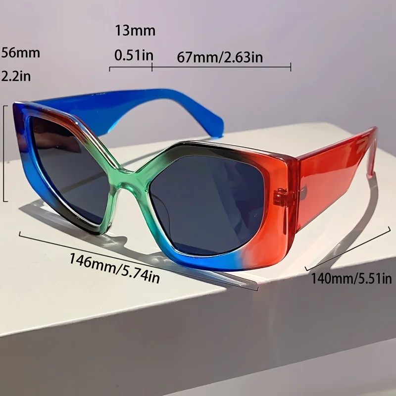 New Women's Trendy Polygonal Fashion Sunglasses with Black Plastic Frames & Graduated Lenses - Stylish Protection Sunglasses