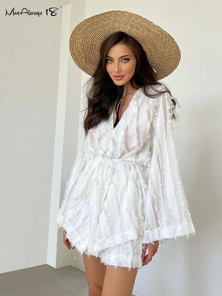 Mnealways18 White Perspective Vacation Casual Outfits Women Lace-Up Robe And Wide Legs Shorts Autumn Winter 2024 Jacquard Suits