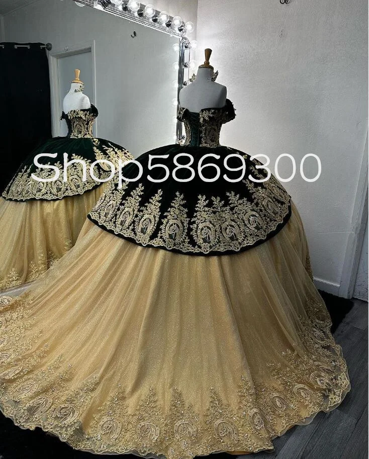 Smaragd Fluwelen Geborduurde Kant Quinceanera Jurken Hoefijzers Applique Crystal Off Shoulde Corset Prom Vestidos De 15 Años