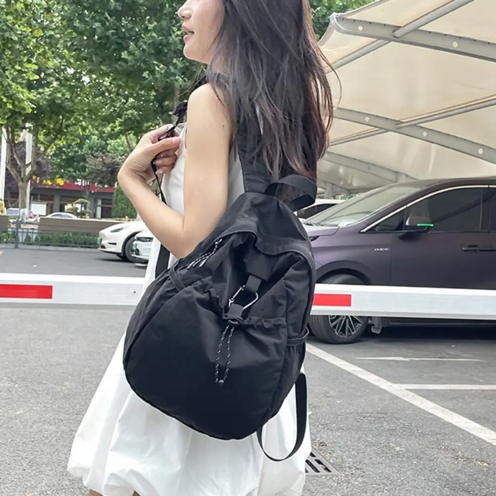 Large Capacity Nylon Drawstring Backpack Pleasted Waterproof Lightweight Nylon Bag Polyester Double Shoulder Sports Knapsack