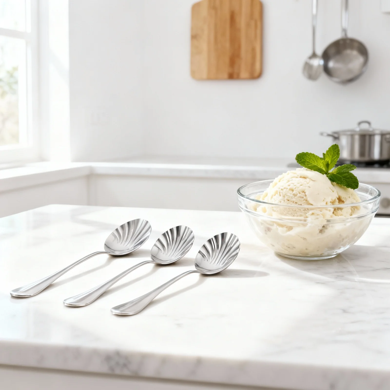 

3Pcs Stainless Steel Stirring Spoons Shell Head Long Handle High Polish Coffee Tea Mixing Ice Cream Dessert Spoons