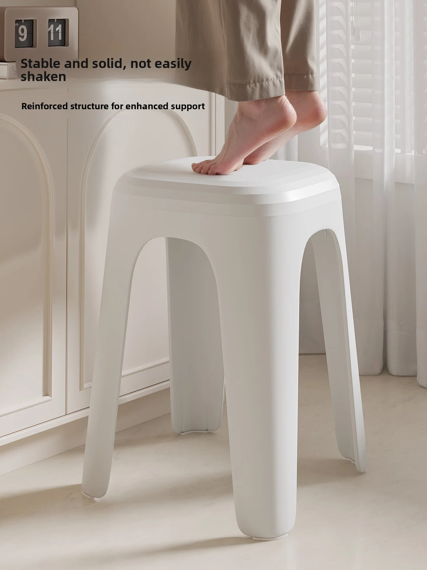 Plastic stools can be stacked for household use, strong and durable, spare for adults, thickened extra thick high dining table,