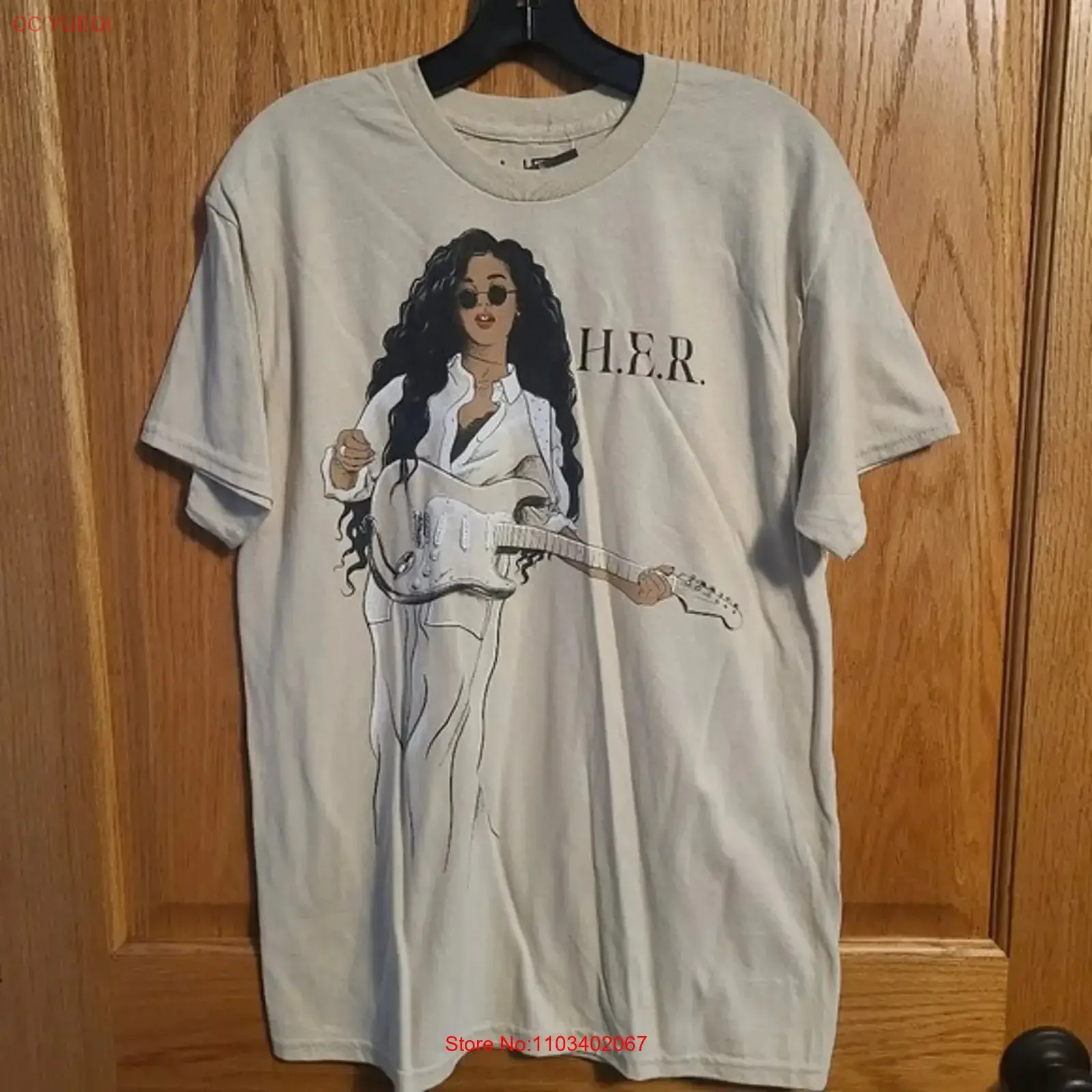 Camiseta de Mujer H E R Color Bronceado, Rue21 NWT, Talla M, Estilo Vintage, Lavada, Suave, Ligeramente Elegante, Unisex, Elástica, Versátil, Ropa de Diseñador