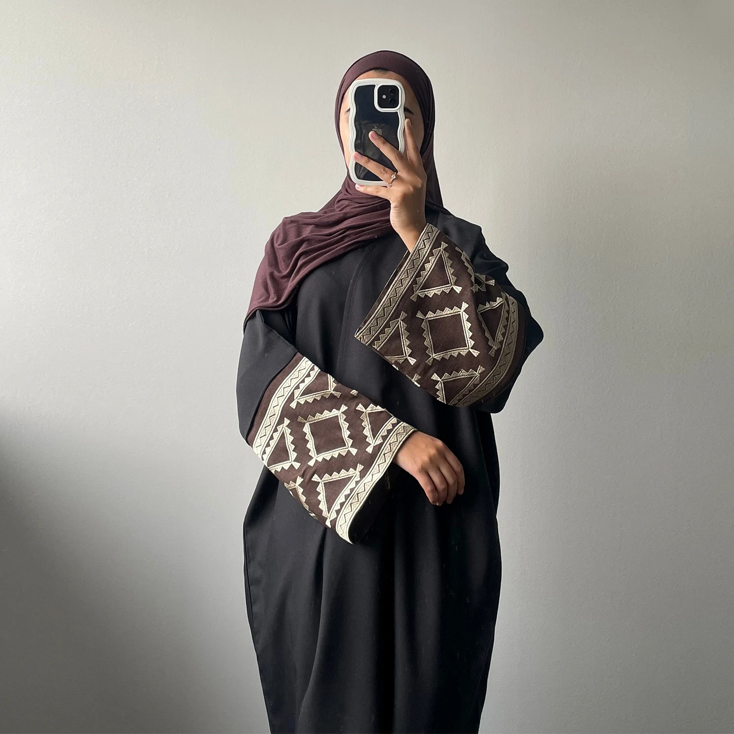 Cardigan Kaftan Muçulmano Aberto Frente para Mulher, Dubai Abayas, Abayas Elegantes, Bordados de Luxo, Moda, Dubai, Turquia, 2024