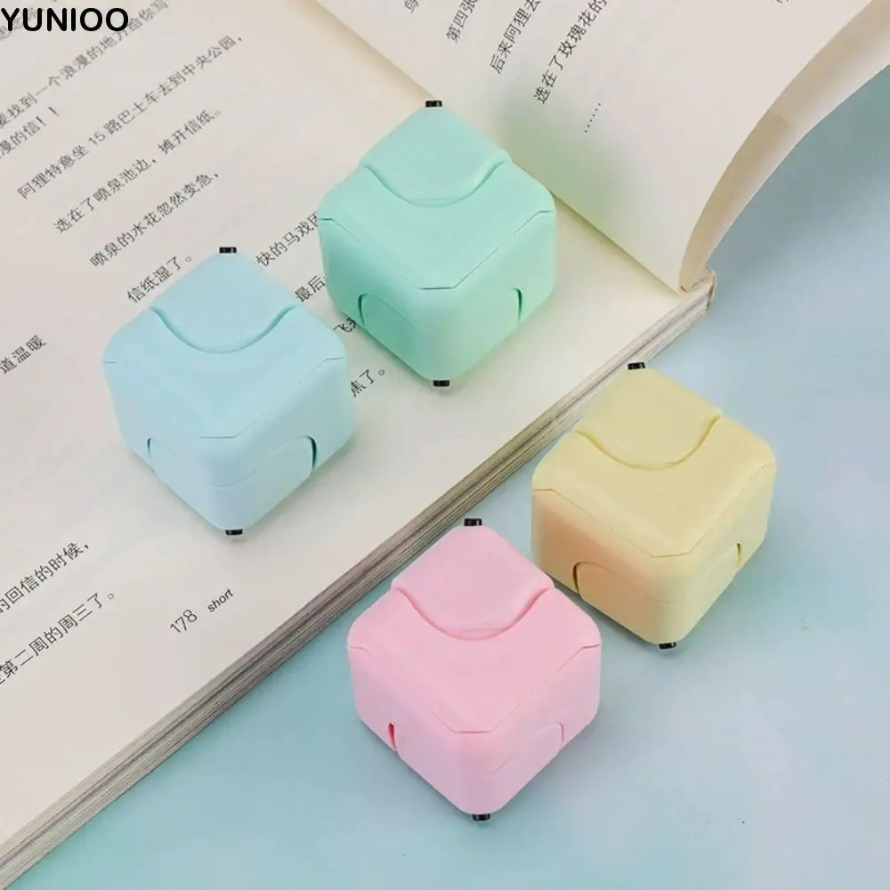 

4pcs/set Cute Anti-anxiety Square Fingertip Toys Mini Macaron Color Cube Gyro Candy Color Rotating Finger Spinner Toy Adult