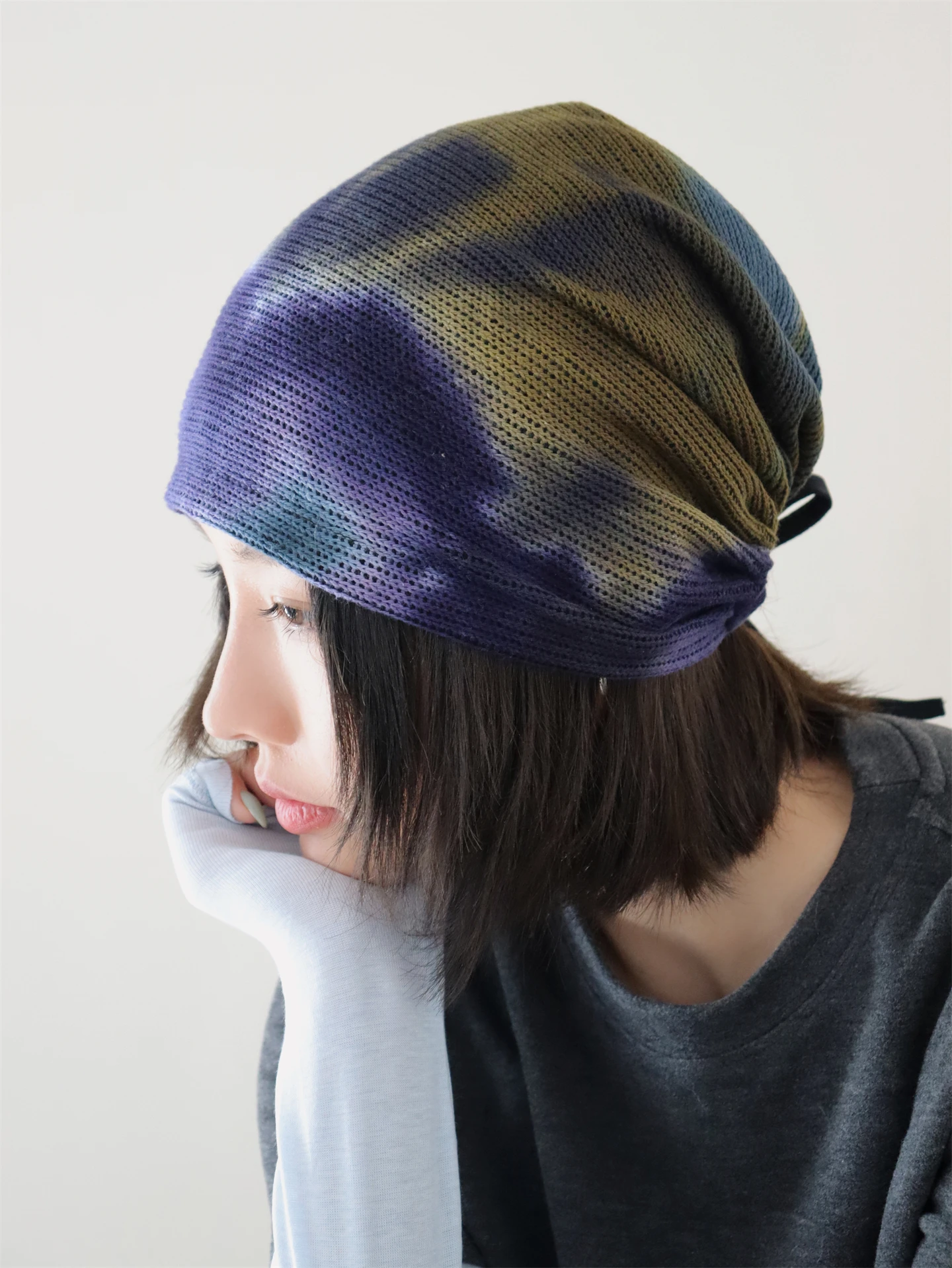 

Дизайнерская тонкая вязаная женская шапка с градиентом, в уличном стиле, складная, без козырька, дышащая, летняя коллекция