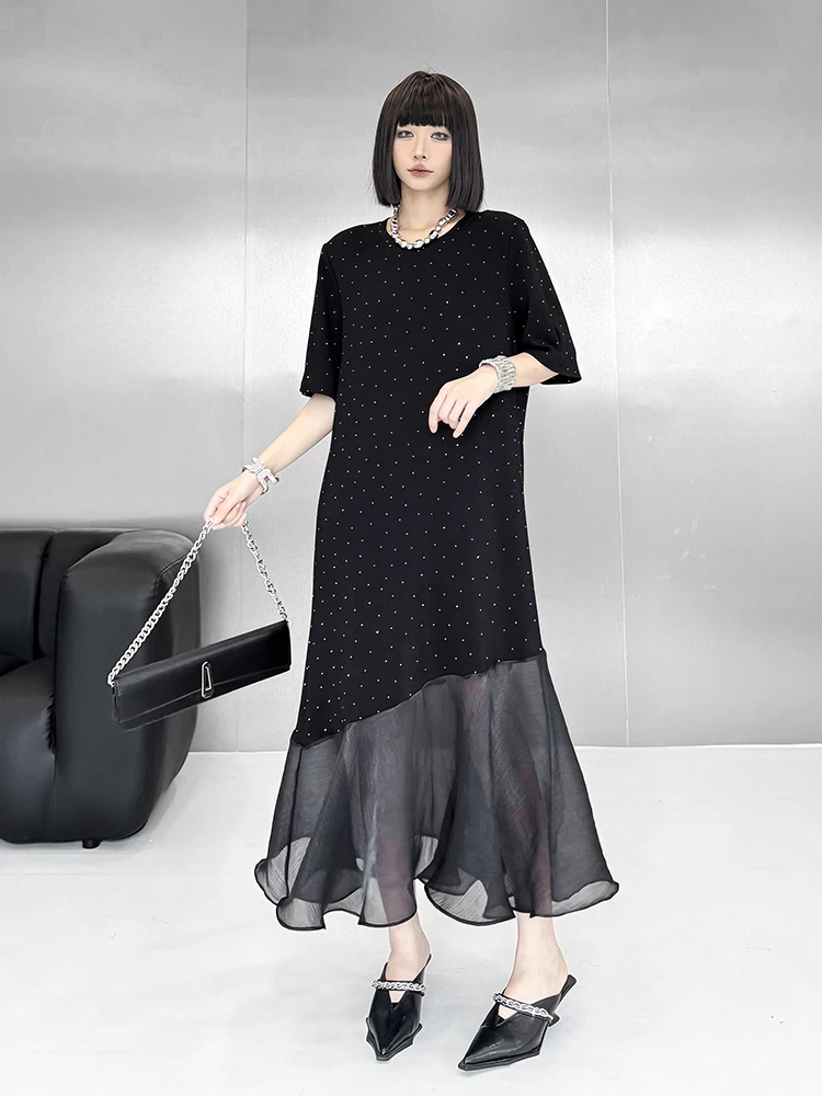 Niche élégante robe noire diamant chaud femmes 2025 été nouvelle mode ample à volants bord longue robe à manches courtes t-shirt robes