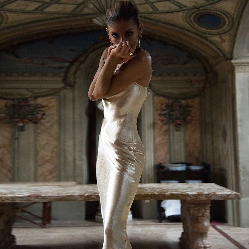 클래식 섹시 스파게티 스트랩 백리스 여름 드레스 여성 골드 새틴 레이스업 롱 드레스 우아한 바디콘 파티 클럽 드레스