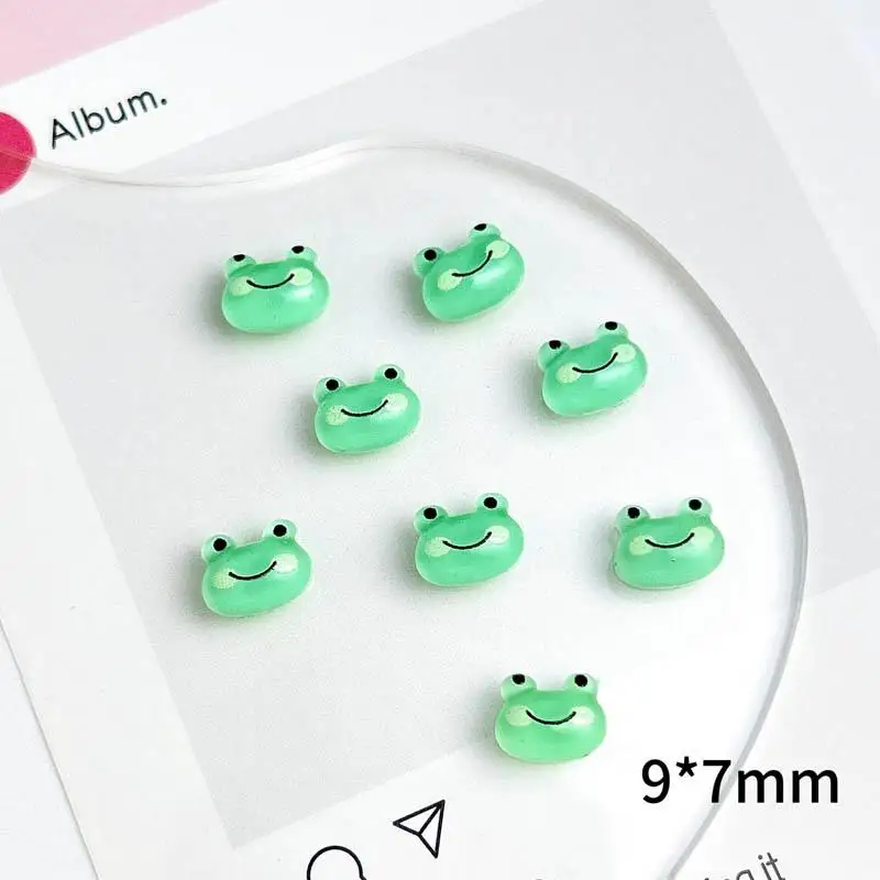 

Adorable Big Eyed Frog Nail Art Accessories 3D Smiling Facr Frog Head Resin Nail Charms for DIY Hairpin Nails Decorations