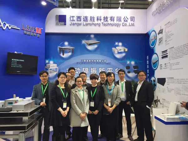 LSSZ-02-11 Customizable OEM Manual XY 2-Axis Linear Translation Stage Platform Size 60x60mm Travel Range 13mm