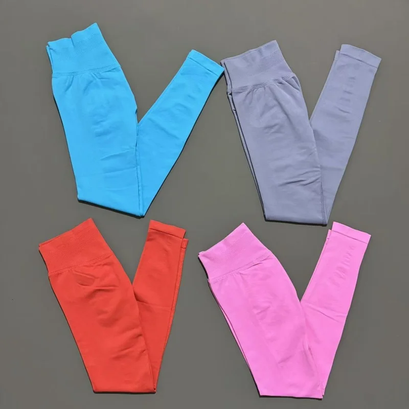 Рисунок 2 - Женские спортивные леггинсы без логотипа