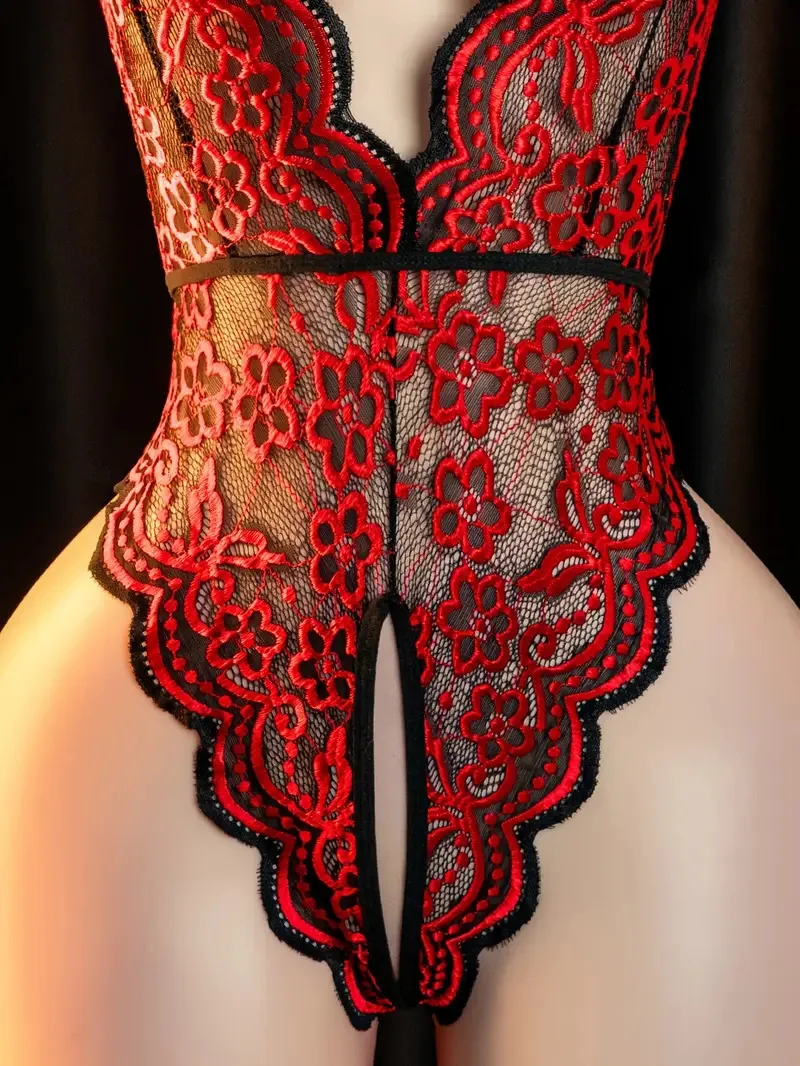 الاباحية امرأة شقي Crotchless ارتداءها تيدي الزي صالح ليلة الدعوة الرغبة الملابس الداخلية كبيرة عارية الذراعين العميق الخامس مغر الجنس Lencería