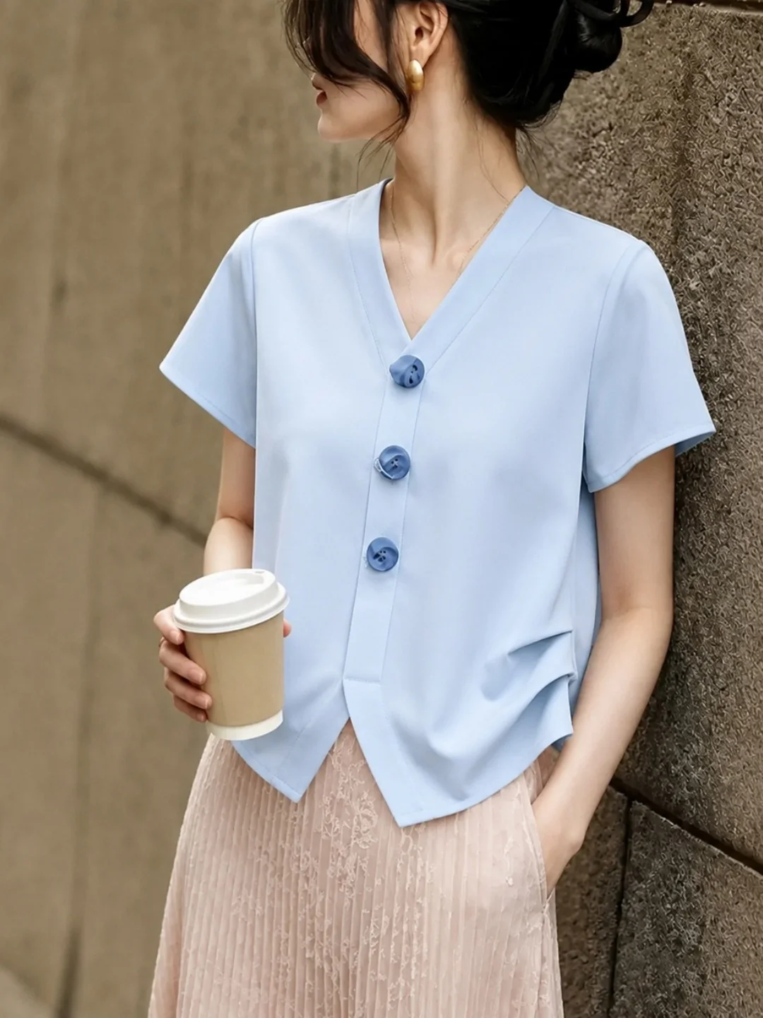 

Summer 2026 Commute Floral 3D Print Short Sleeve V-Neck T-Shirt Women's Gentle Style Korean Straight Cut Silk Top