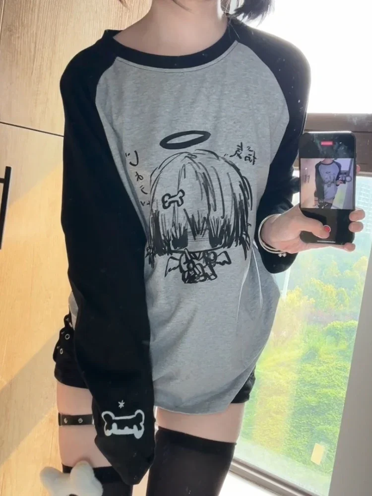 ADAgirl Japanese Graffiti Print T-shirts for Teen Girls Gray Raglan Sleeve Tees Gothic Style Grunge Dark Aesthetics Oversize Top