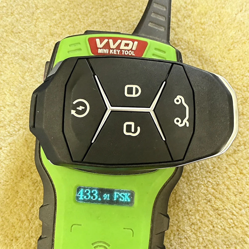 Original 433MHZ Remote Control Key for LYNK&CO 01 02 03 with 8A Chip