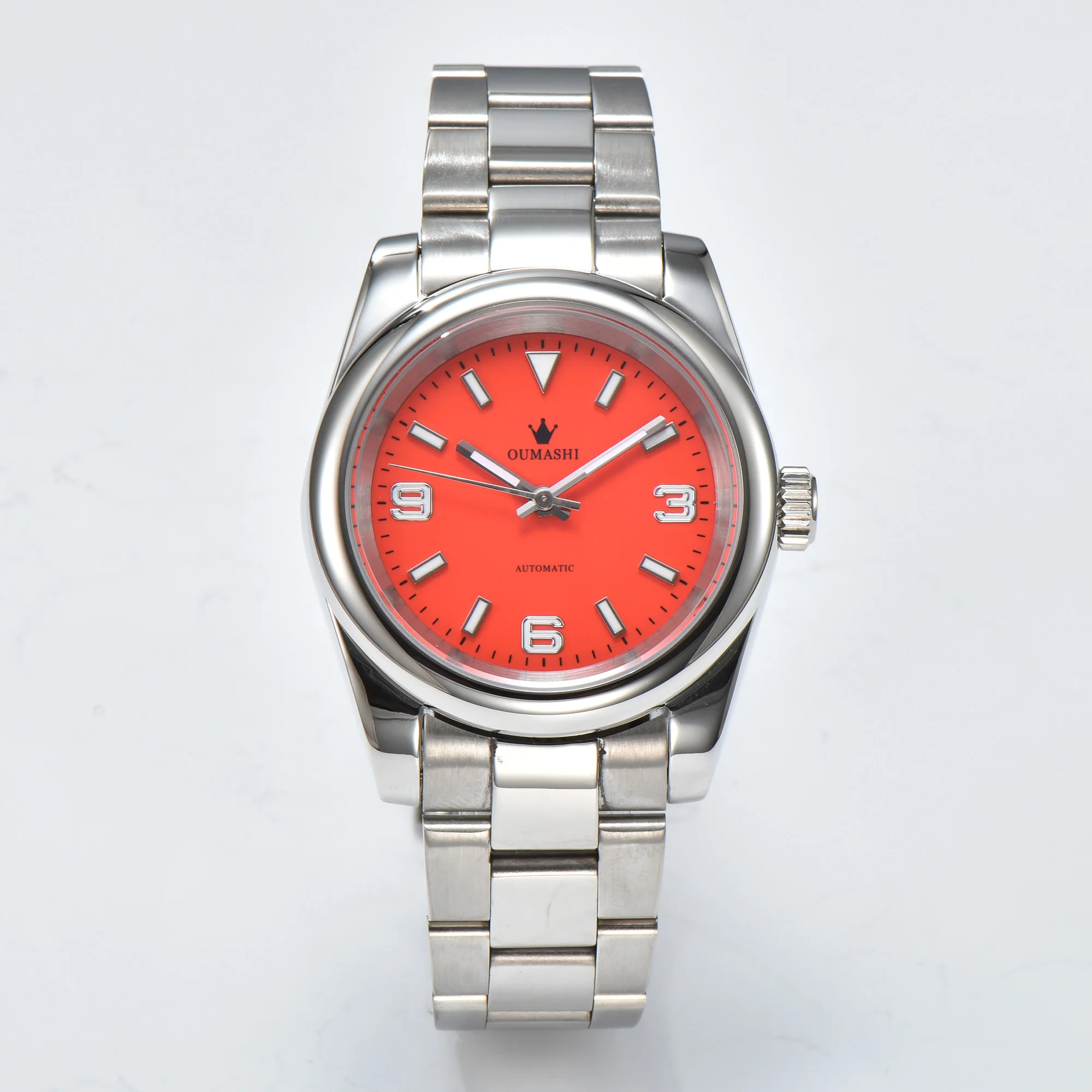 นาฬิกากันน้ำสำหรับผู้ชาย, นาฬิกา NH35ทำจากแก้วแซฟไฟร์มีเส้นผ่านศูนย์กลาง39มม. ทำจากแก้วแซฟไฟร์กันน้ำได้100