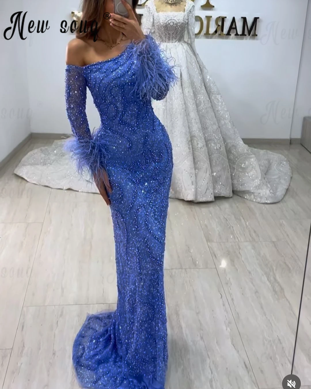 

Haute Couture Blue Feather Evening Dress Arabic Pearls Wedding Party Gowns One Single Sleeve Formal Prom Dresses Customizable