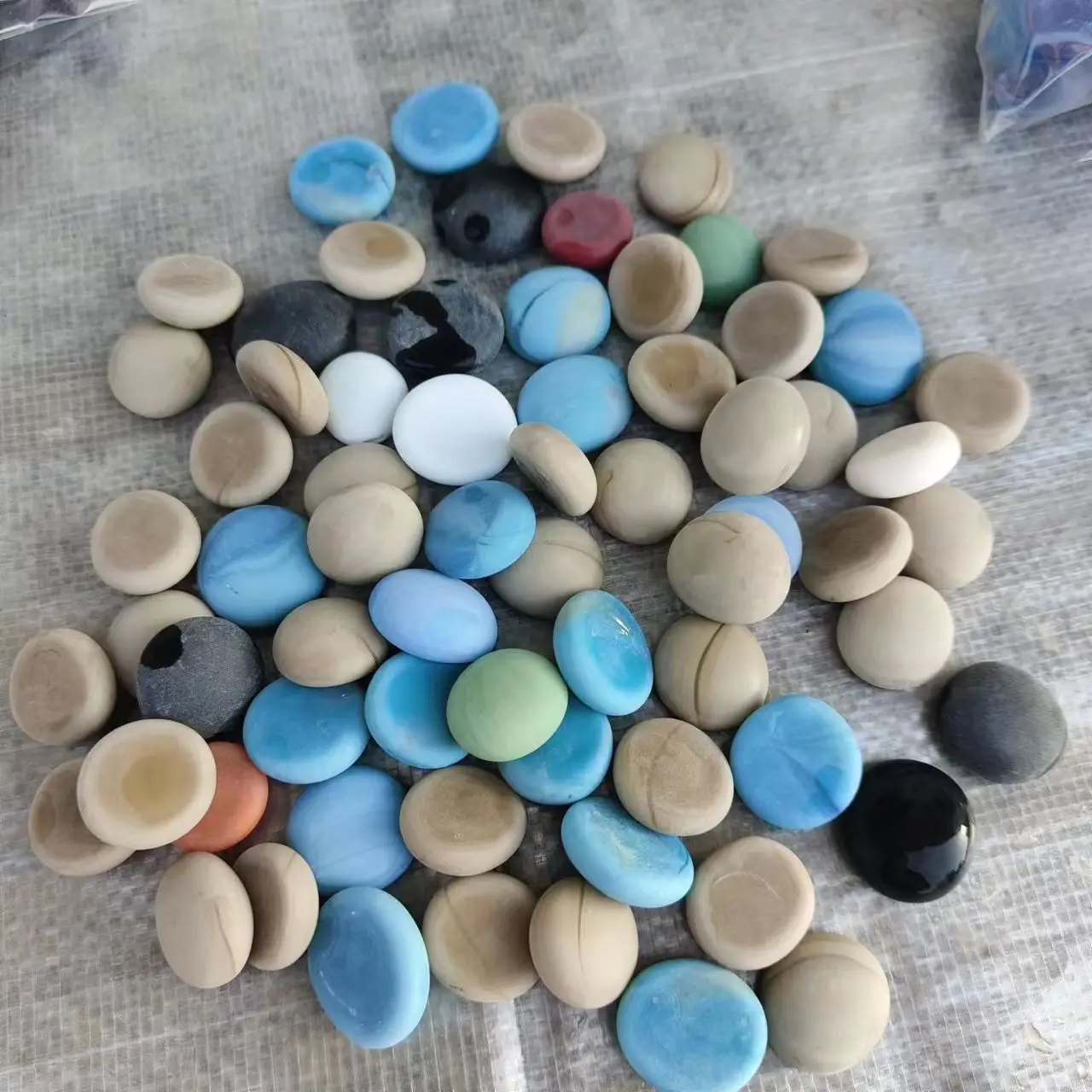 Frosted glass flat bead fish tank aquarium landscaping fire pit fireplace decoration glass stone base stone colored raw stone