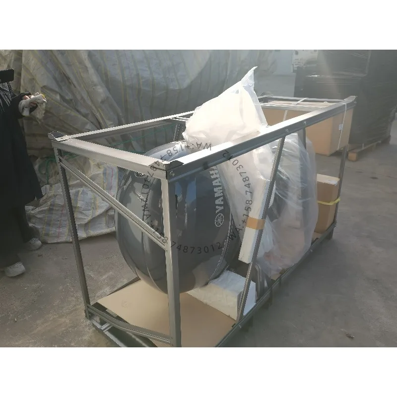 Nowy silnik zaburtowy Suzuki DF4A, czterosuwowy.