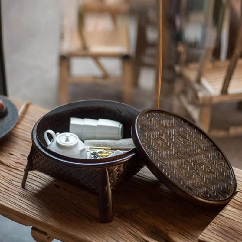 

Chinese style coffee table and Thai style retro Kung Fu tea set with bamboo basket with lid round coffee table for domestic use