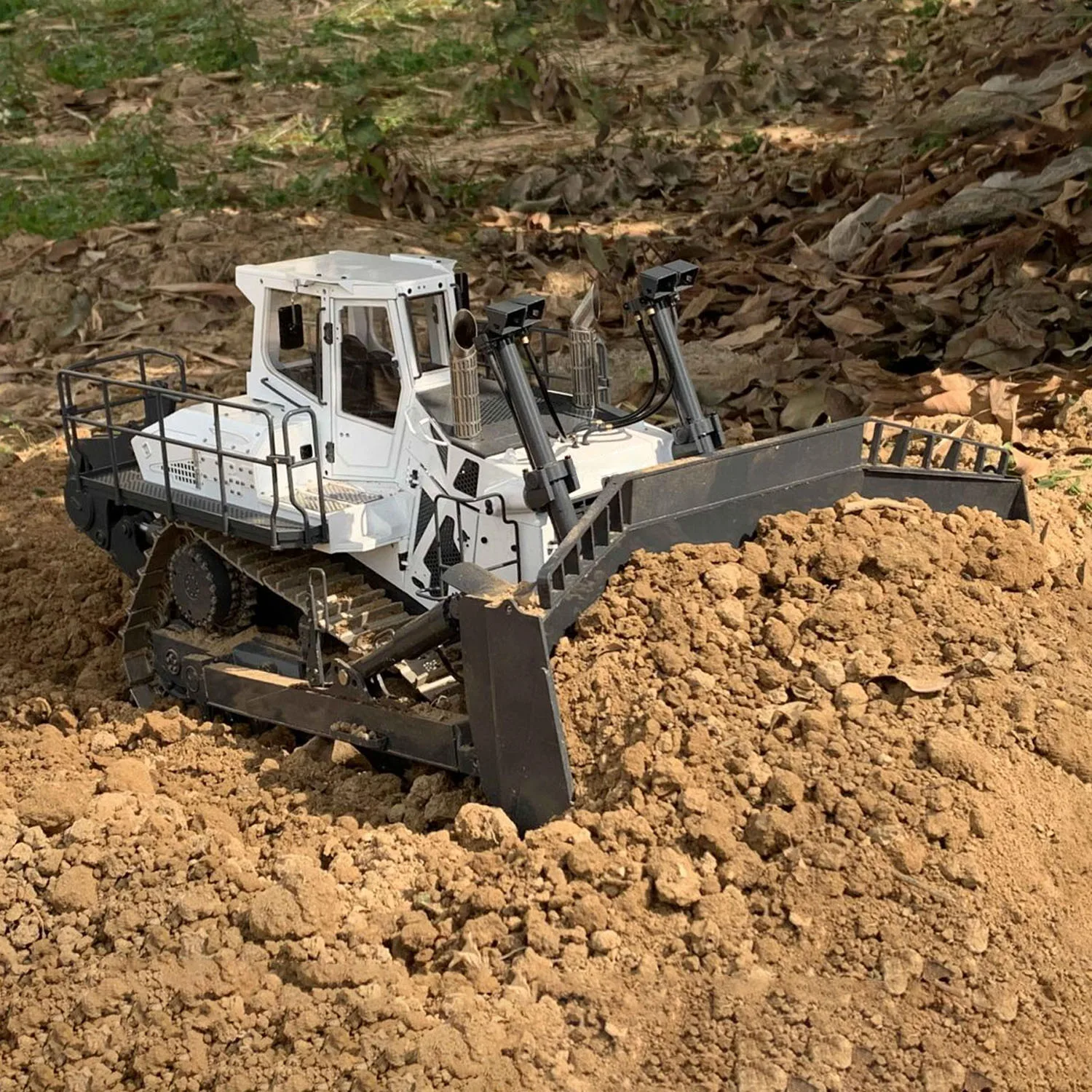 Metal 1/14 Remote Control Hydraulic Bulldozer VAY776 RC Dozer Construction Vehicle 5CH Valve Flysky Radio Battery Light Sound