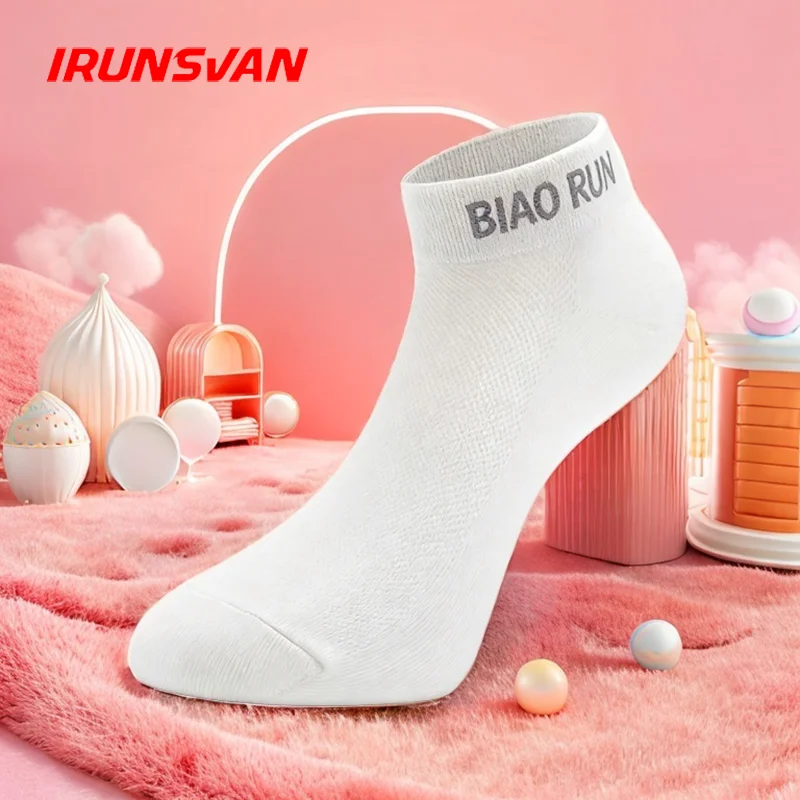 

IRUNSVAN мужские черно-белые носки для экипажа 76 хлопок 21 нейлон 3 спандекс приятные для кожи эластичные всесезонные универсальные носки