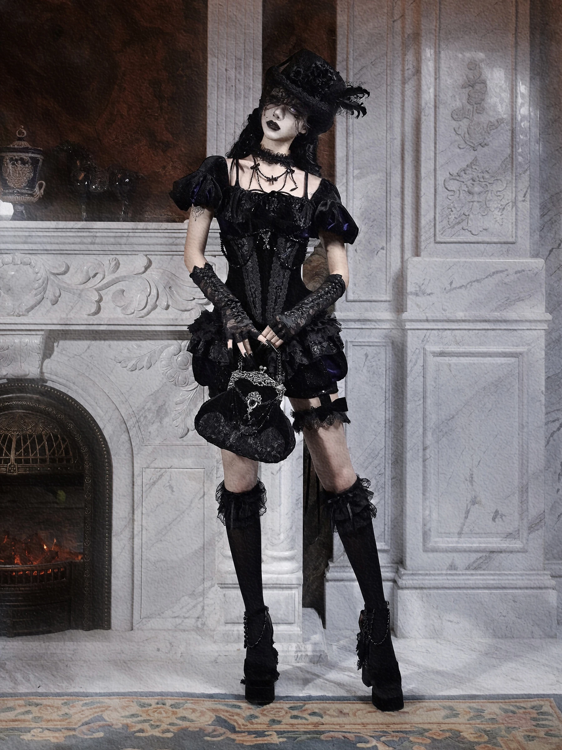 Halloween Carnival Cos Woman's Handbag Original Design Dark Gothic Chain Heavy Industry Velvet Handbag Female Crossbody Bag