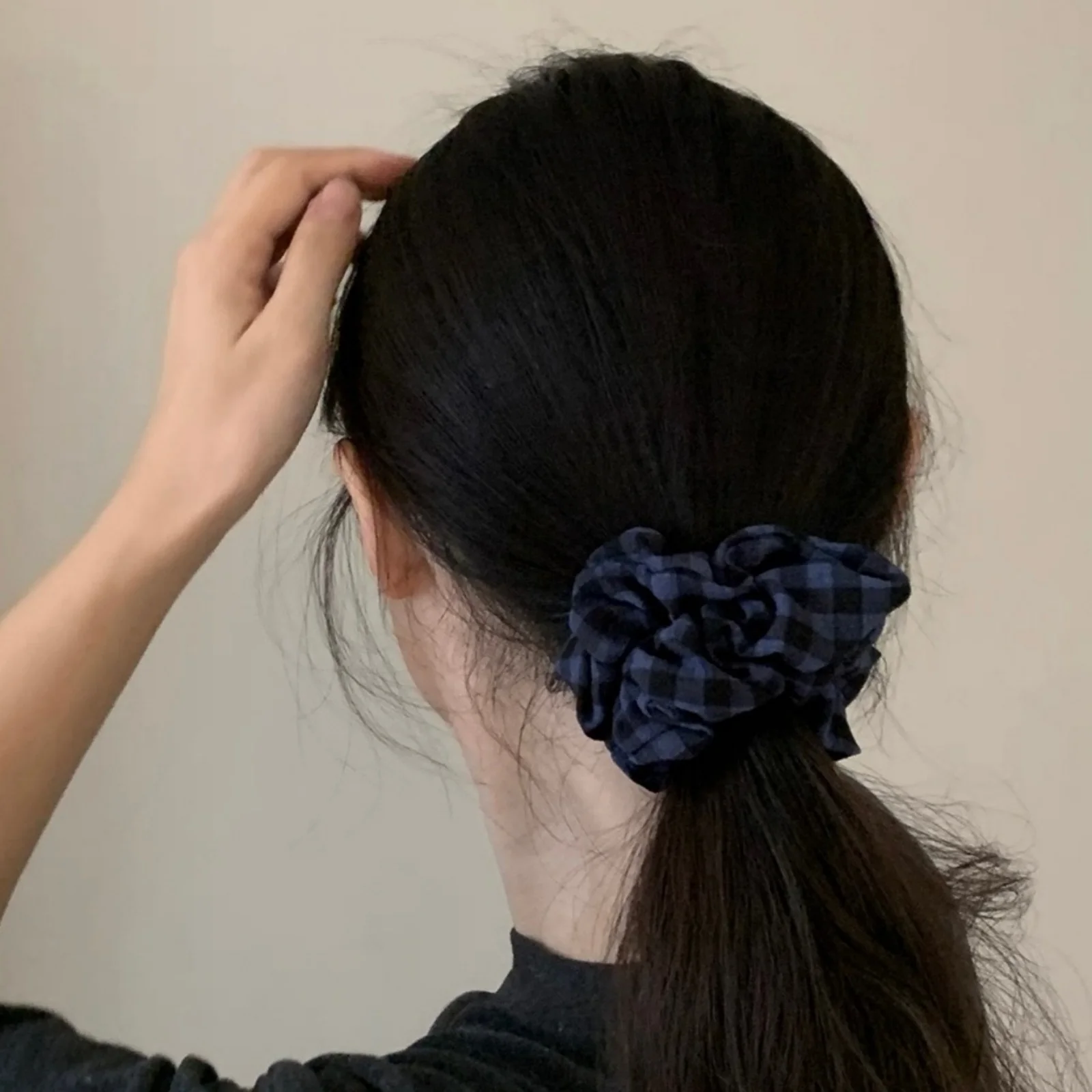 

1PC Plaid Hair Scrunchie, Navy Blue Elastic Hair Tie, Vintage - Style Soft Hair Accessory For Women,Daily & Party Use