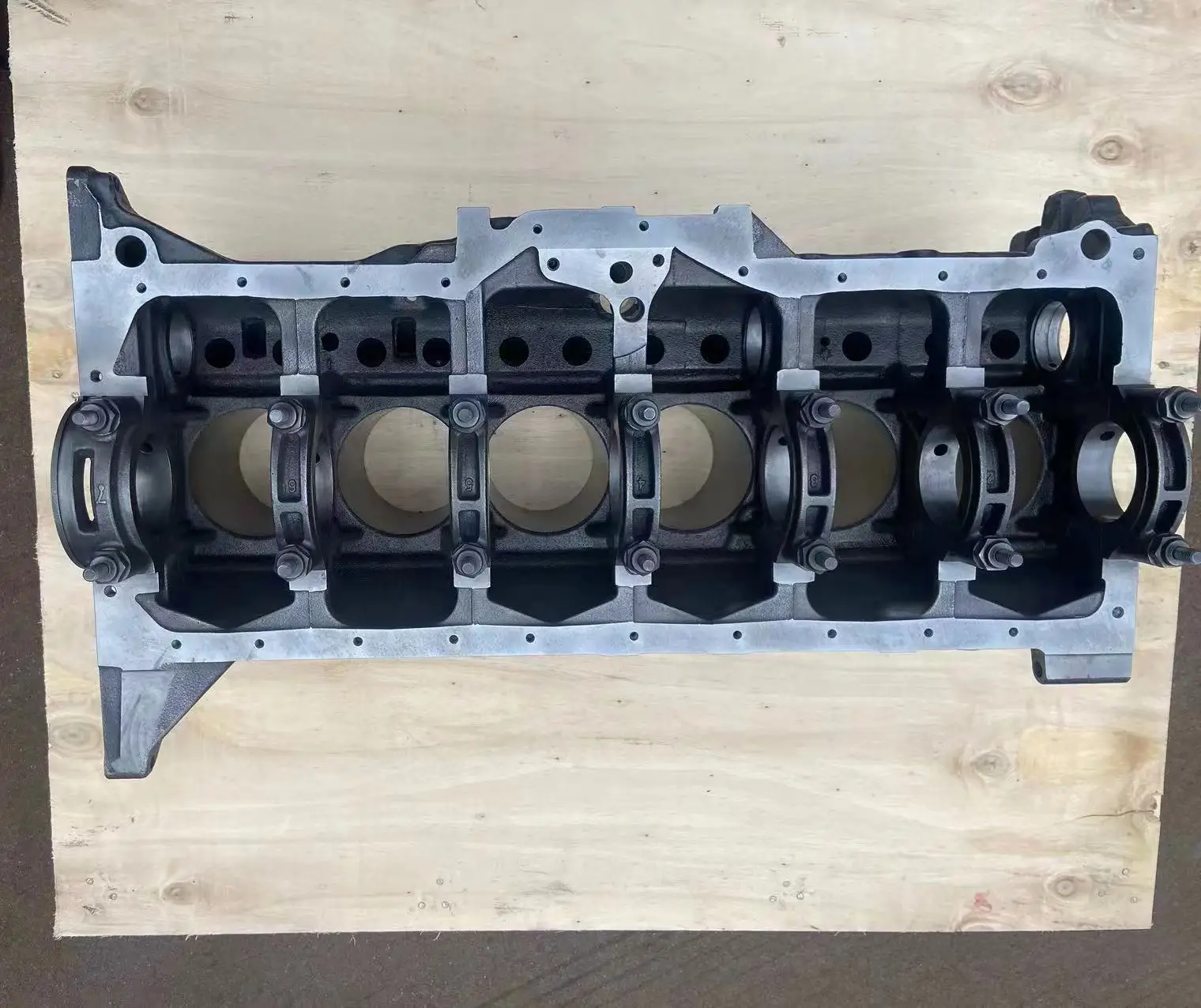 

New JEEP4.0 Auto Parts Cast Iron Cylinder Block for JEEP4.0