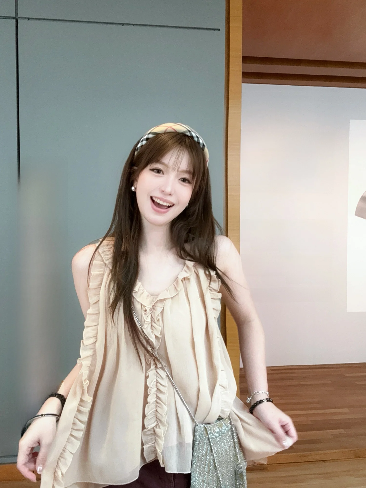 

Romantic Gentle Design Wooden Ear Double Layer Svel Women's irt French Sle Slim Fit V-ne Breathable Thin Pol...