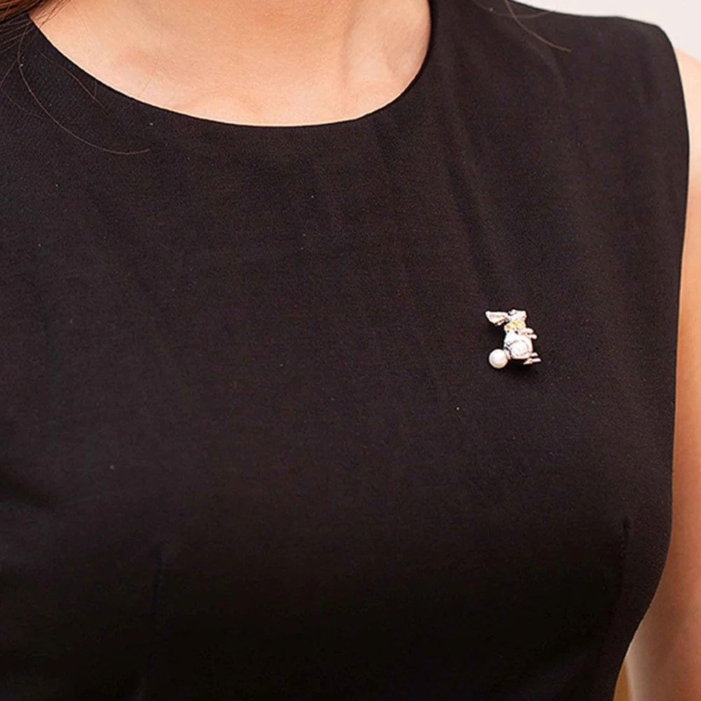 

Copper Rabbit Fashion Women Chestpin Bunny Decor Pin Enameled Lapel Jewelry Accessories Rabbit Brooch Pin Gifts