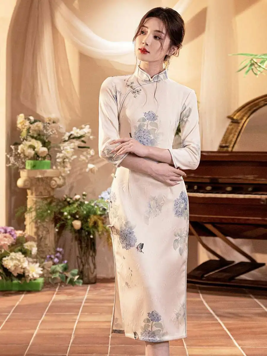 فستان تشيباو طويل للفتيات بنقشة الزهور، إصدار جديد للخريف، ملابس يومية محسنة، زي أنيق للسيدات